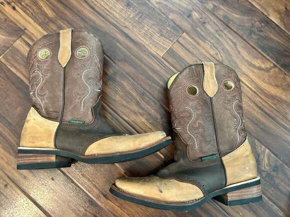 Los Gueritos Shoes - Los Gueritos Two-Tone Square Toe Western Leather Cowgirl Boots, size 39